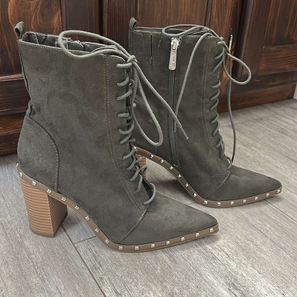 Charles by Charles David Duffy Olive Green Lace Up Boots with Chunky Heel